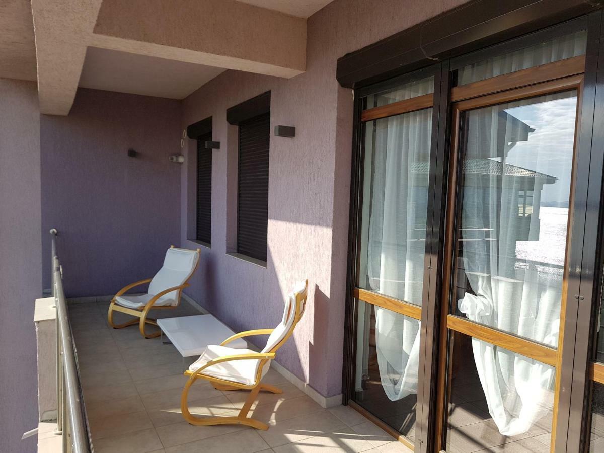 Apartament Mamaia Sat Năvodari Екстериор снимка
